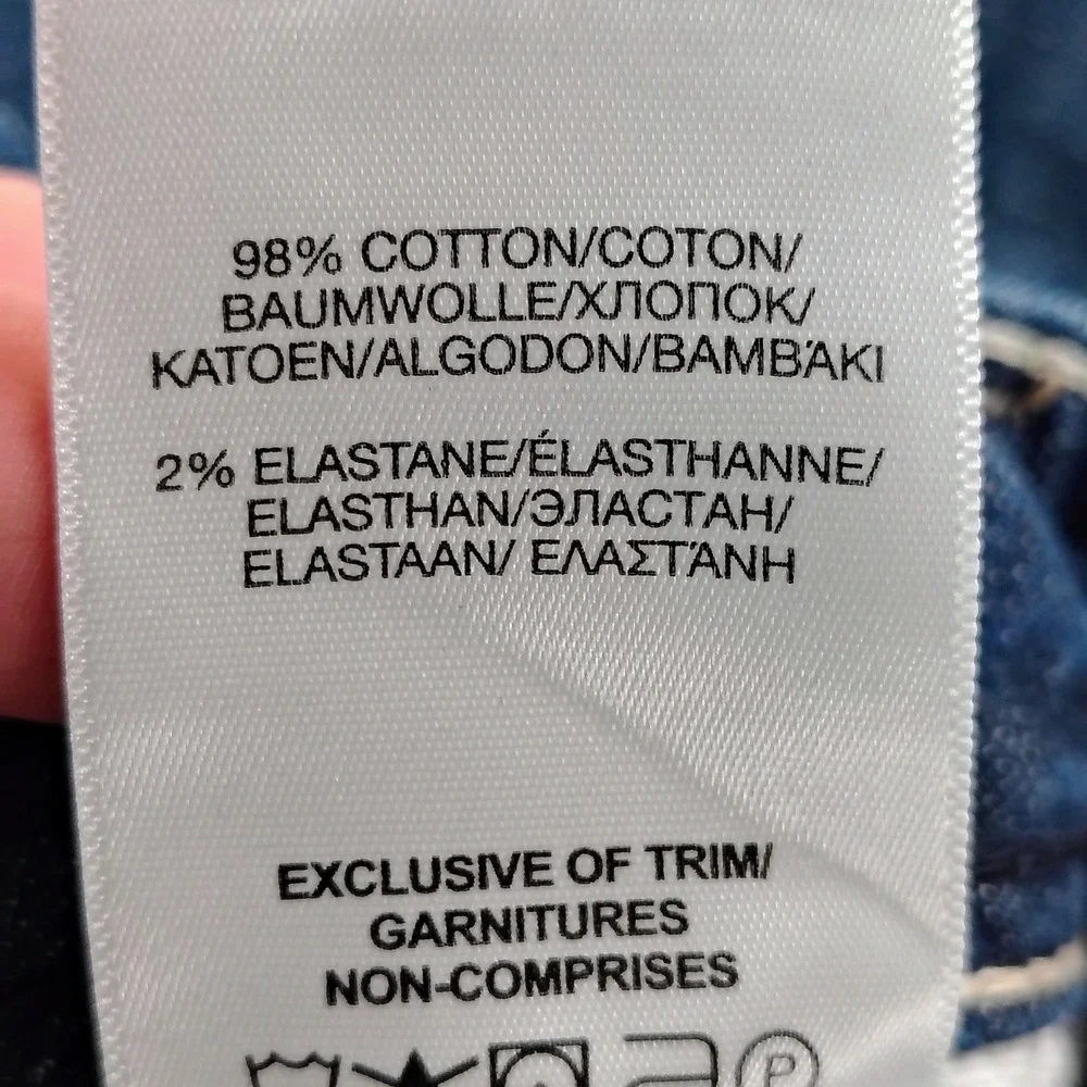 Silver Jeans Womens SZ 16 Elyse Capri Blue Denim Distressed Y2K Boho Western
